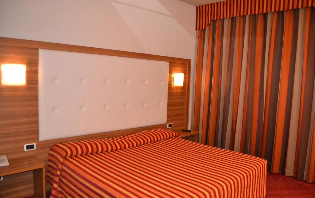 Hotel Motel 2 Castel San Giovanni  Cameră foto